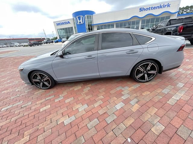 Used 2024 Honda Accord Sport image 30