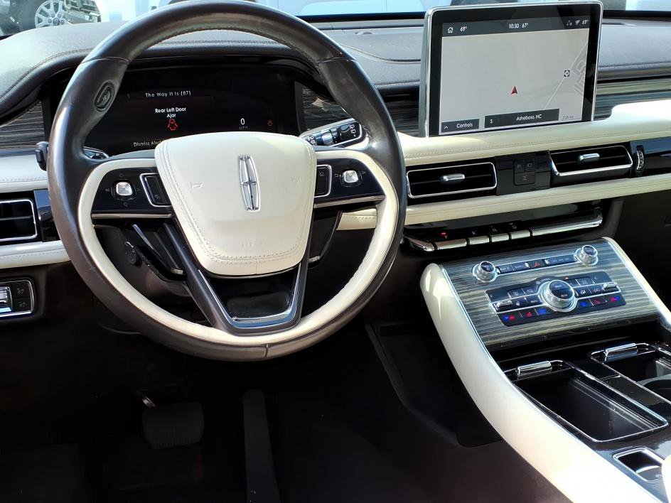 Used 2020 Lincoln Aviator Black Label w/ Dynamic Handling Package image 15