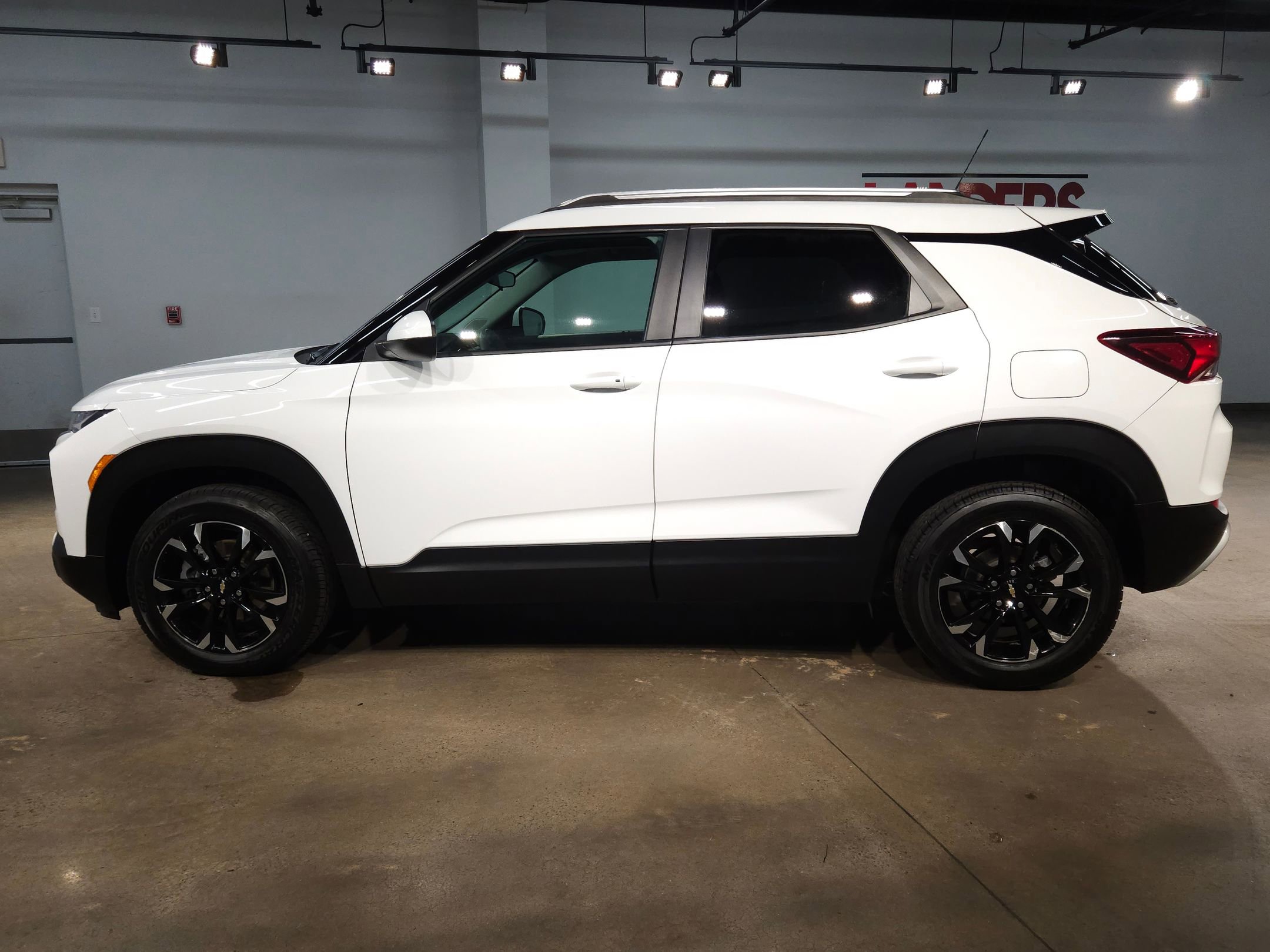 Used 2023 Chevrolet TrailBlazer LT image 4