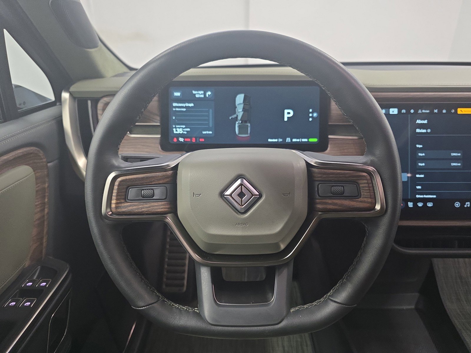 Used 2023 Rivian R1T Adventure AWD/4WD image 26