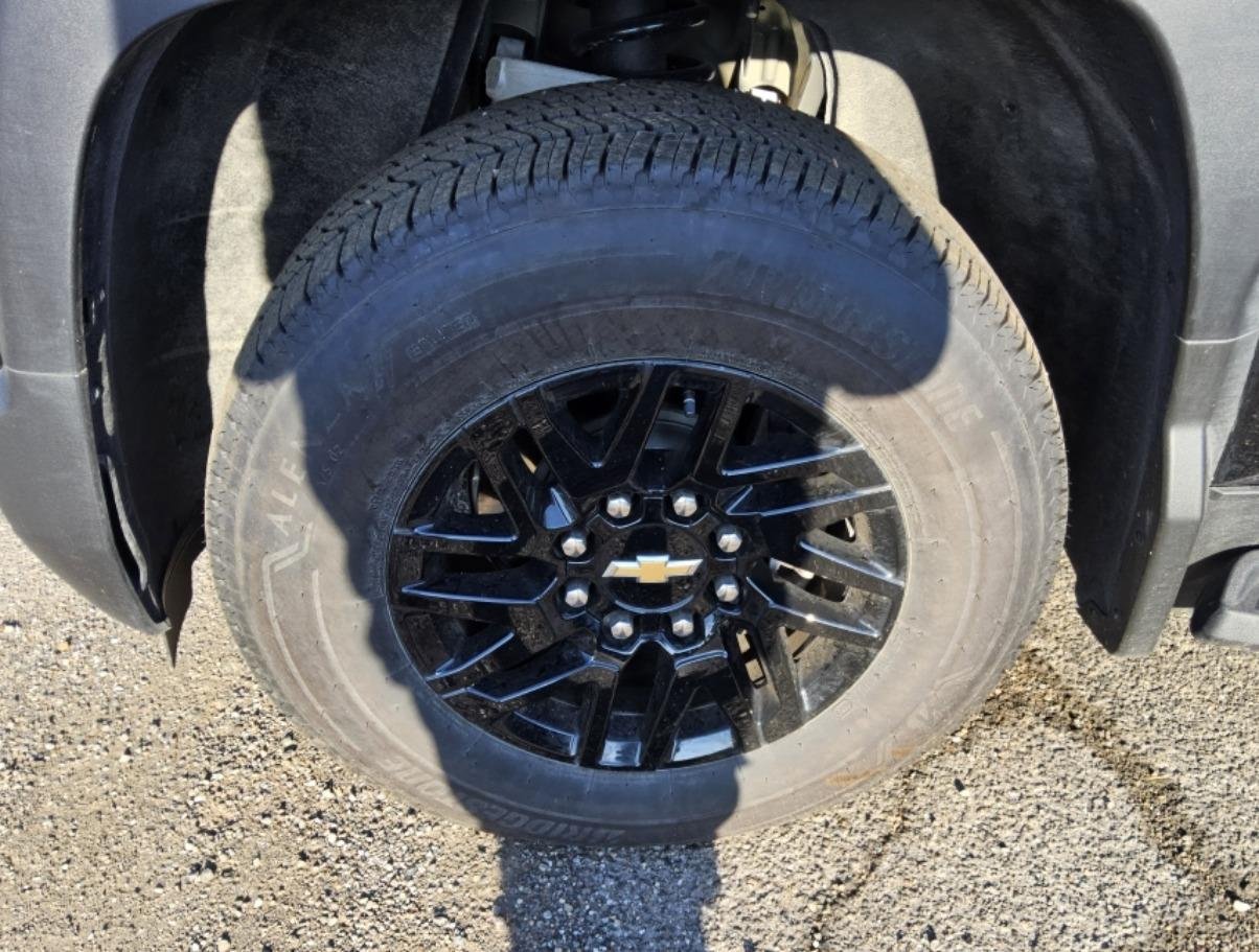 Used 2026 Chevrolet Silverado EV LT AWD/4WD image 22