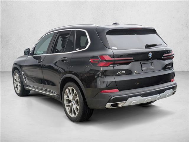 Used 2024 BMW X5 xDrive40i w/ Premium Package image 7