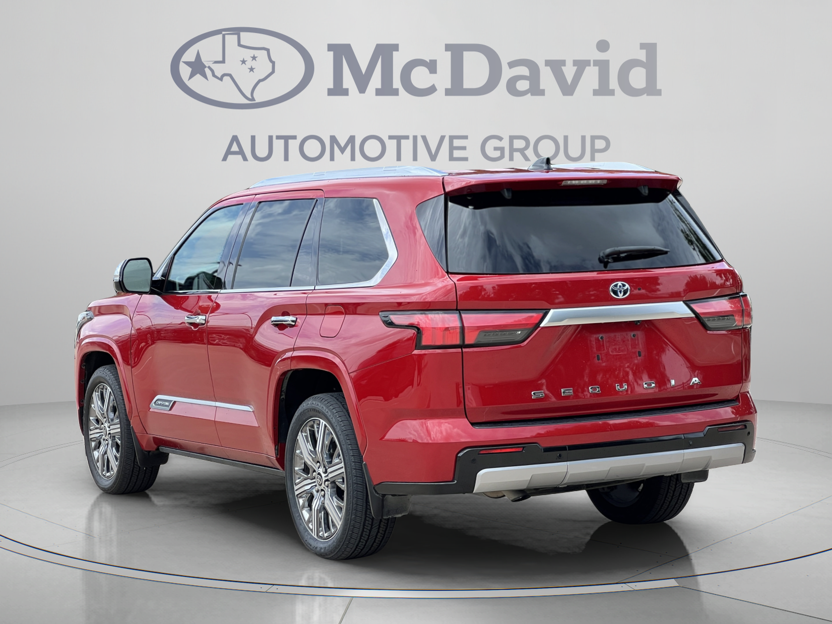 Used 2023 Toyota Sequoia Capstone RWD image 5