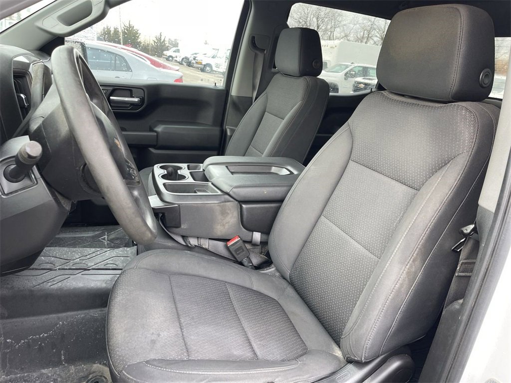 Used 2020 Chevrolet Silverado 1500 Custom w/ Custom Value Package image 13