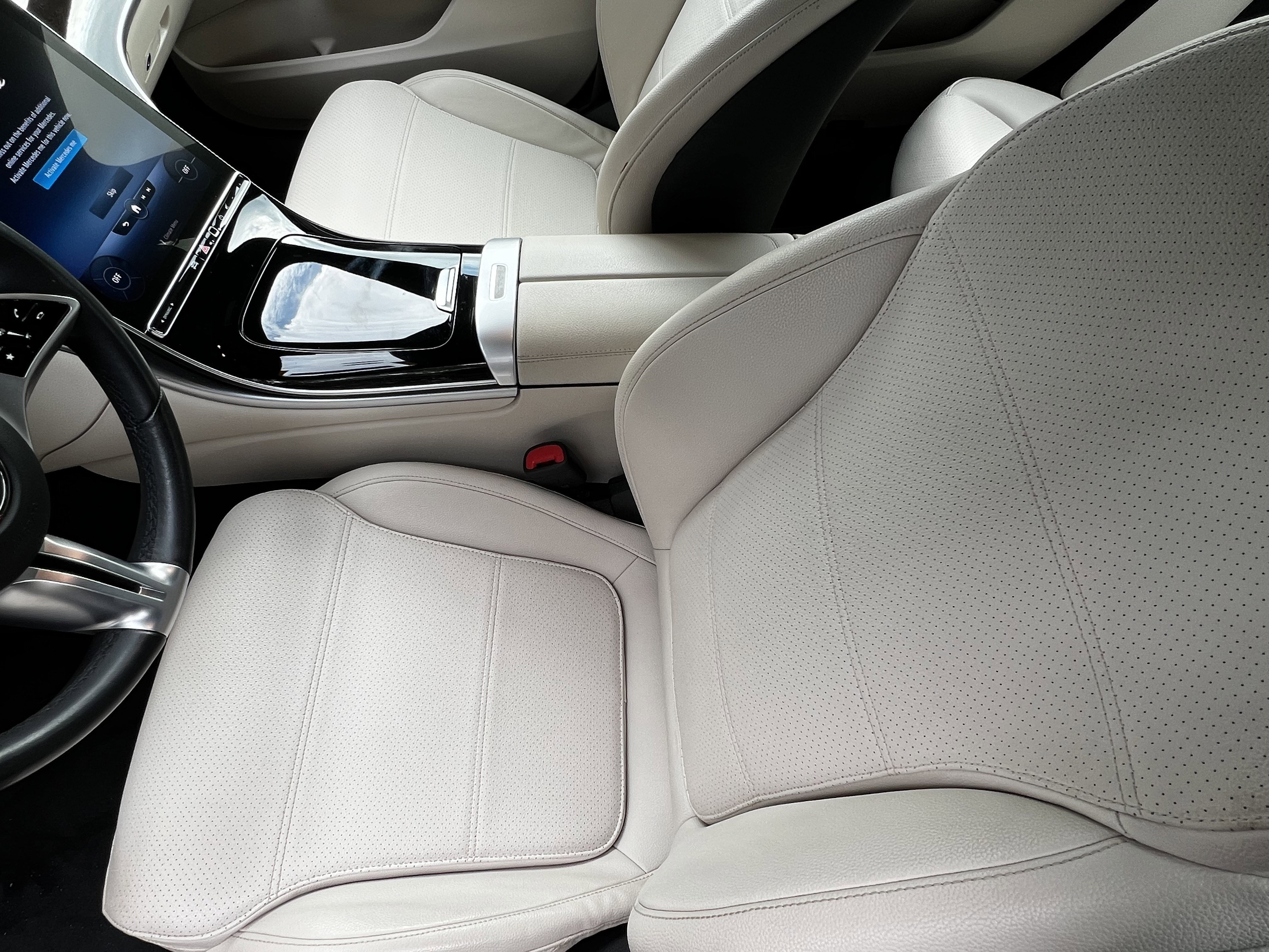 Used 2022 Mercedes-Benz C 300 Sedan image 16