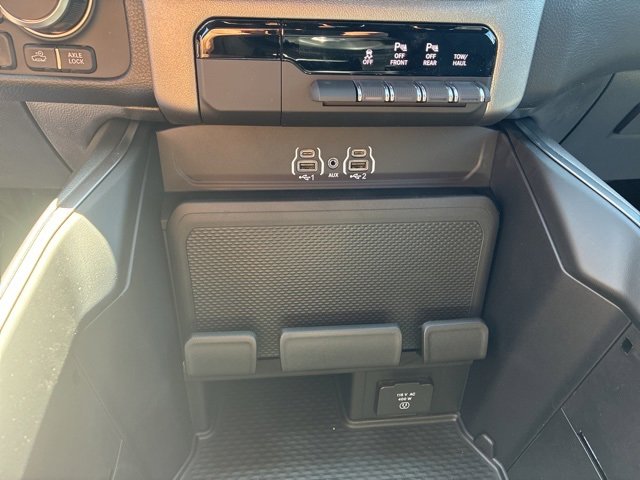 New 2026 RAM 1500 4x4 Crew Cab image 18