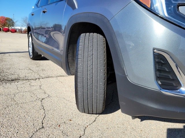 Used 2020 GMC Terrain SLE w/ Driver Convenience Package image 16