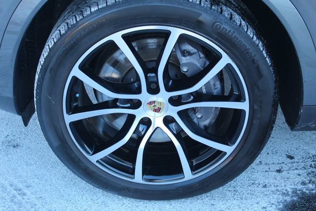 Certified 2023 Porsche Cayenne Coupe image 15
