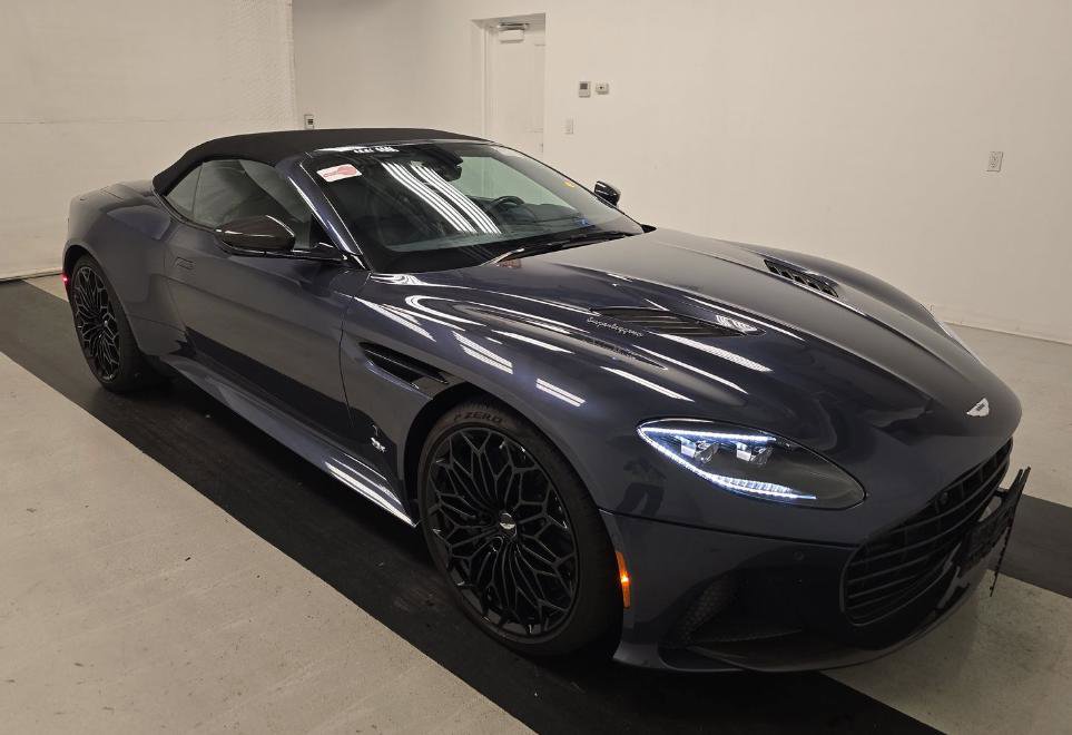 Used 2021 Aston Martin DBS Superleggera Volante image 1