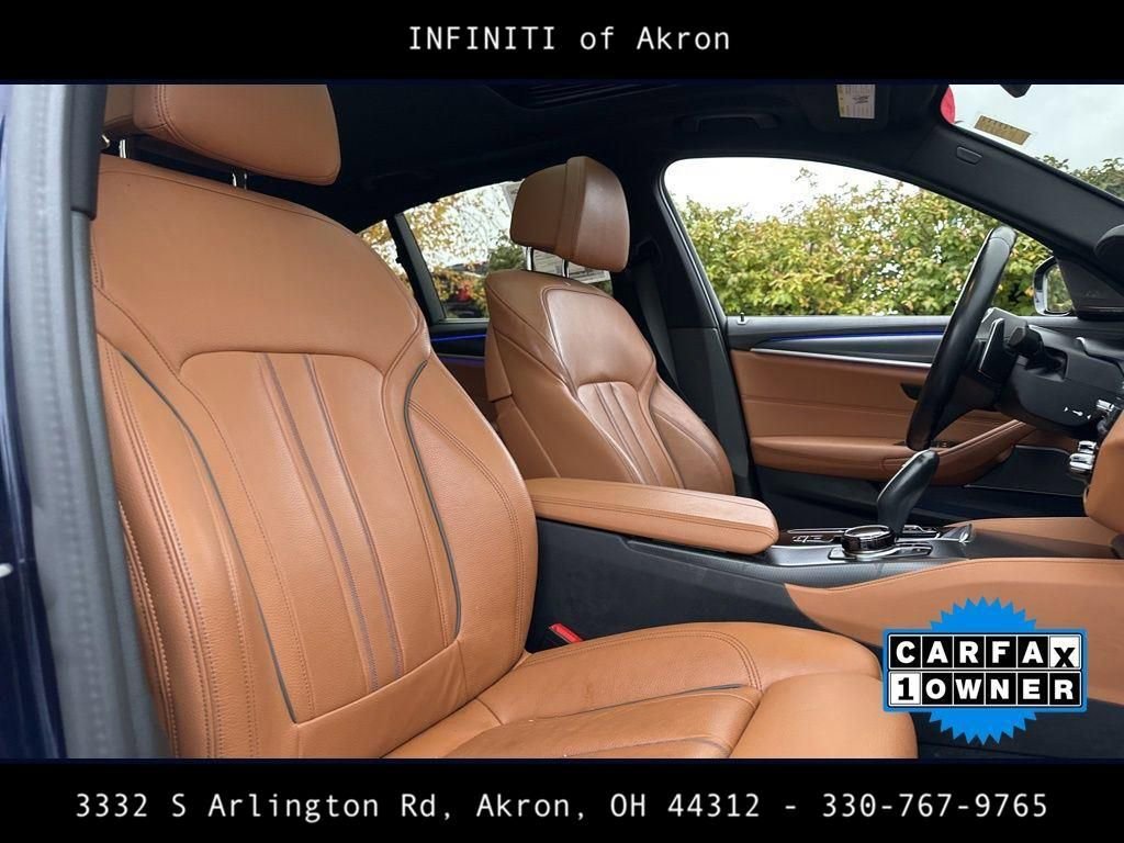 Used 2023 BMW M550i xDrive w/ Executive Package image 32