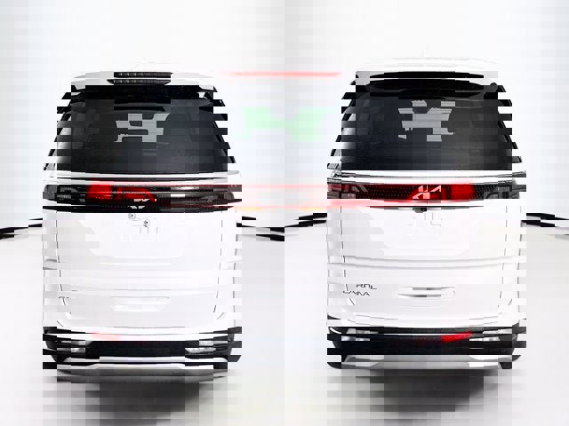 Certified 2024 Kia Carnival EX image 6