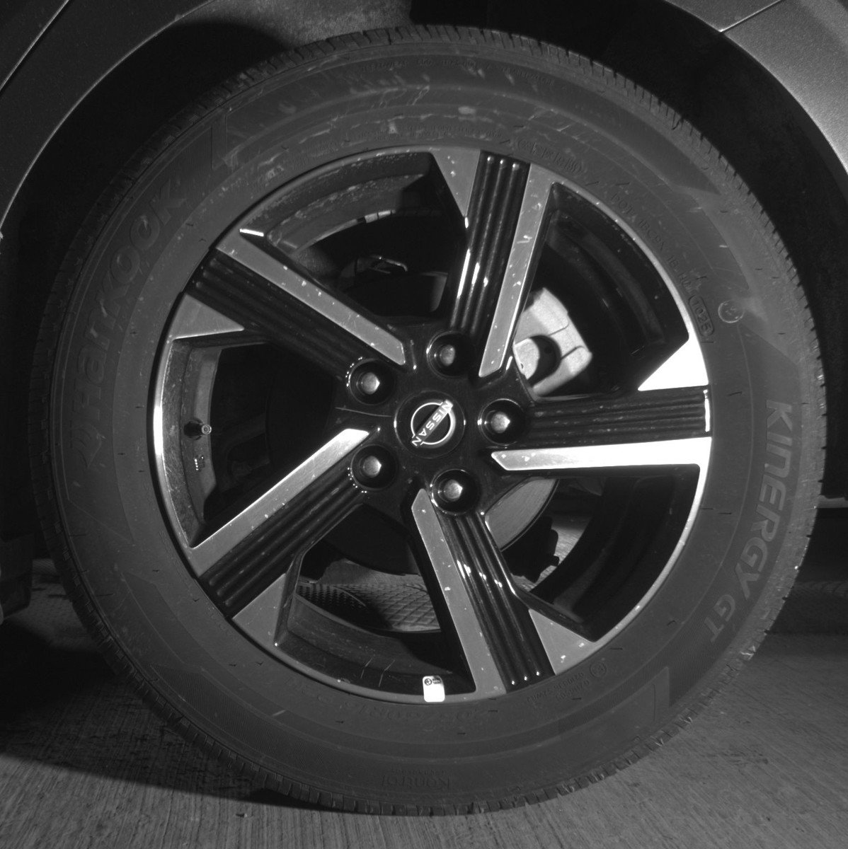 Used 2025 Nissan Sentra SV FWD image 14