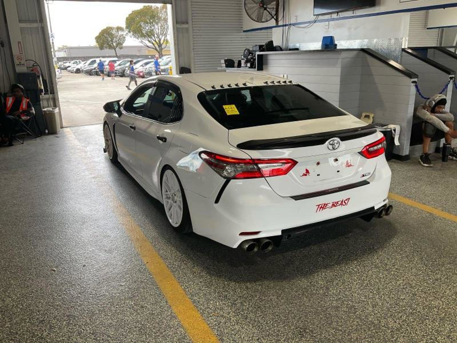 Used 2018 Toyota Camry SE w/ Audio Package image 7