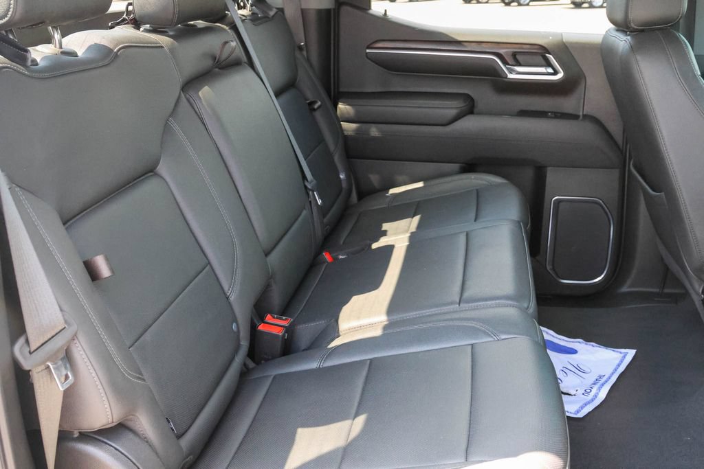 Used 2022 GMC Sierra 1500 SLT w/ X31 Off-Road Package AWD/4WD image 13