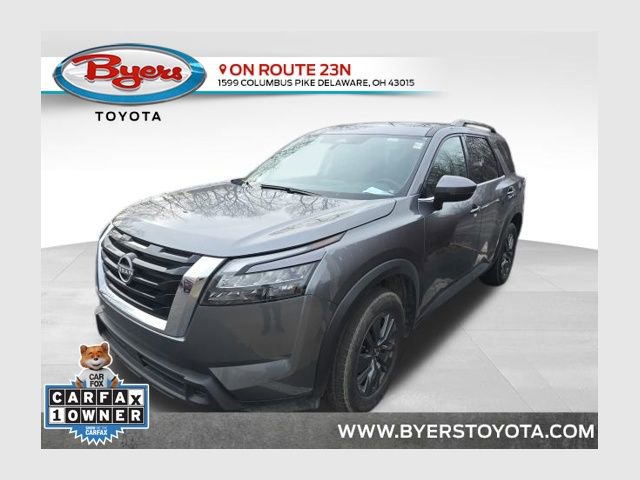 Used 2025 Nissan Pathfinder SV image 1