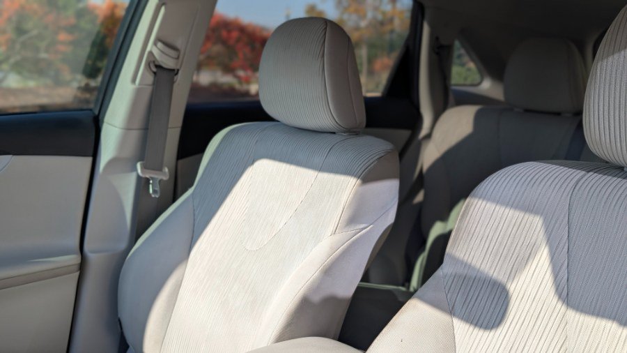 Used 2011 Toyota Venza w/ Convenience Pkg FWD image 23
