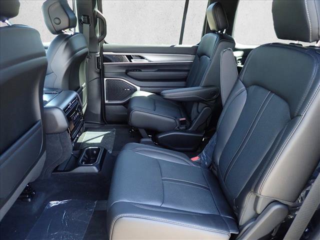New 2026 Jeep Grand Wagoneer 4WD w/ Premium Group I image 10