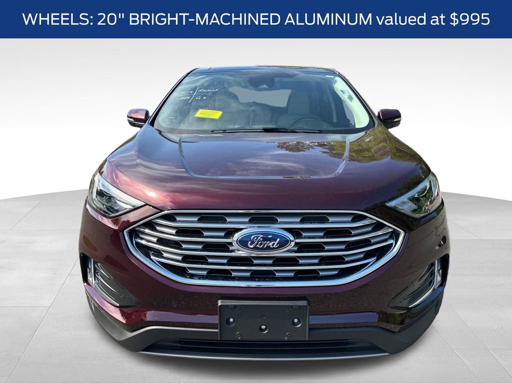 Certified 2022 Ford Edge Titanium AWD/4WD image 6