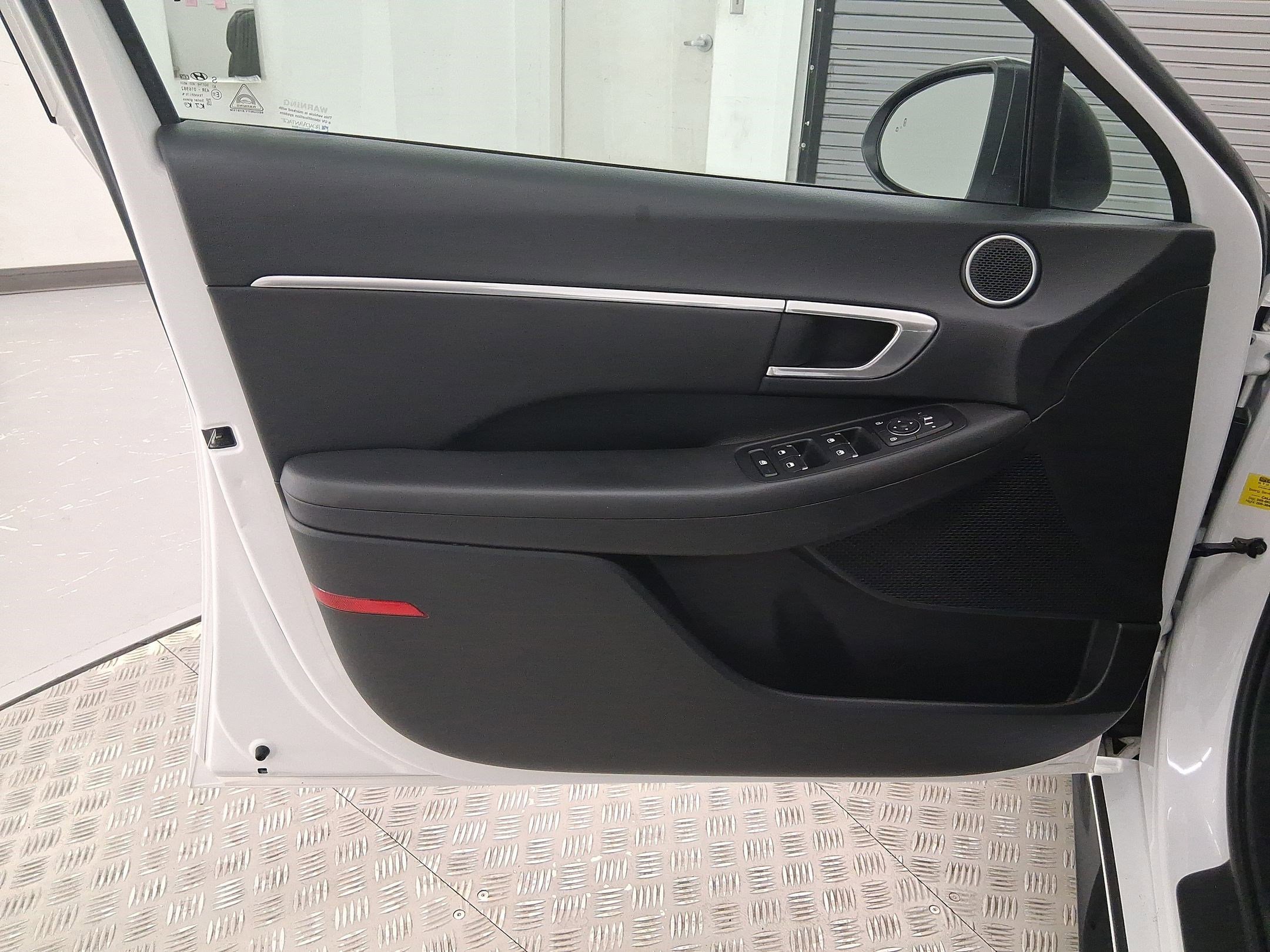 Used 2023 Hyundai Sonata SEL w/ Convenience Package image 12