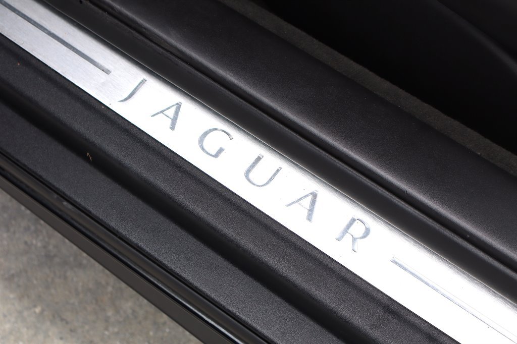 Used 2007 Jaguar XK Coupe RWD image 33