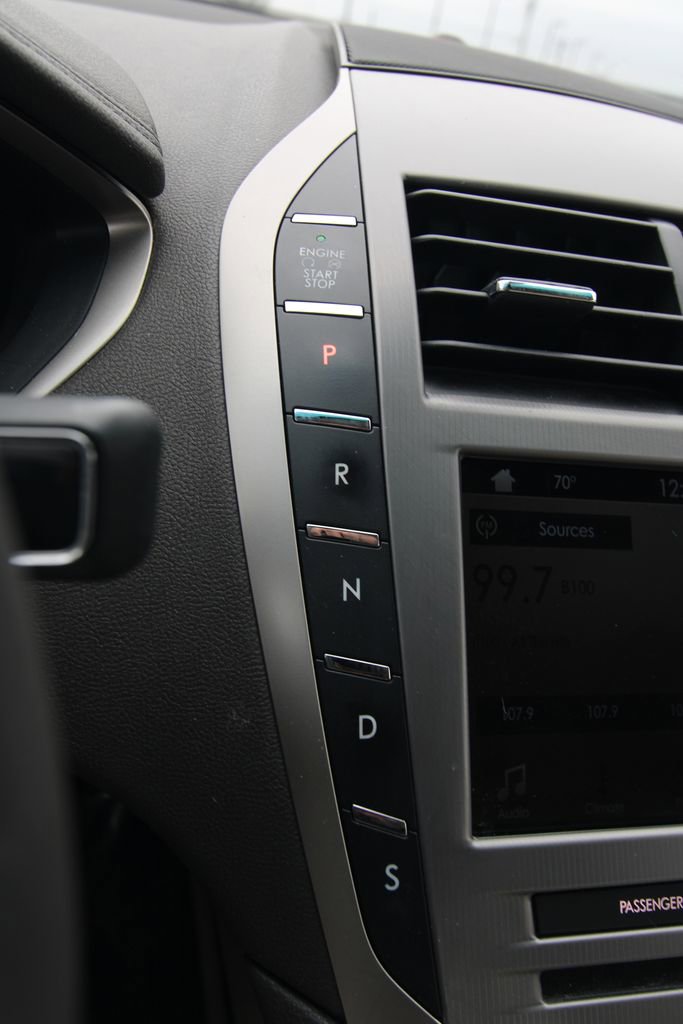 Used 2017 Lincoln MKZ Select w/ Technology Package image 31