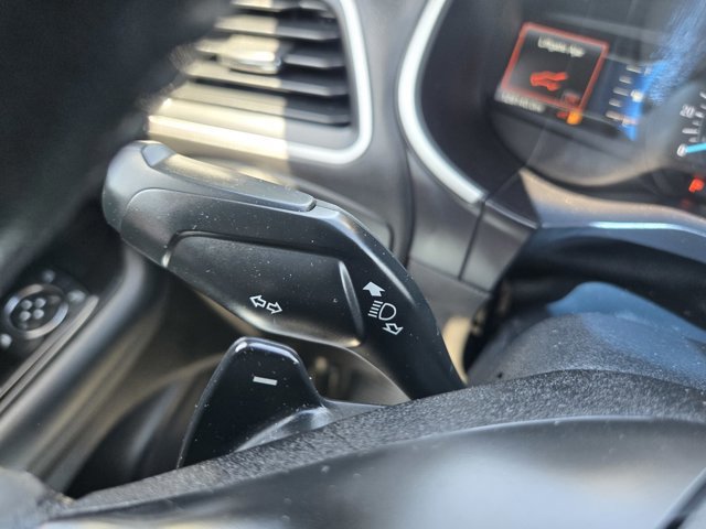 Used 2017 Ford Edge SEL w/ Equipment Group 201A AWD/4WD image 22