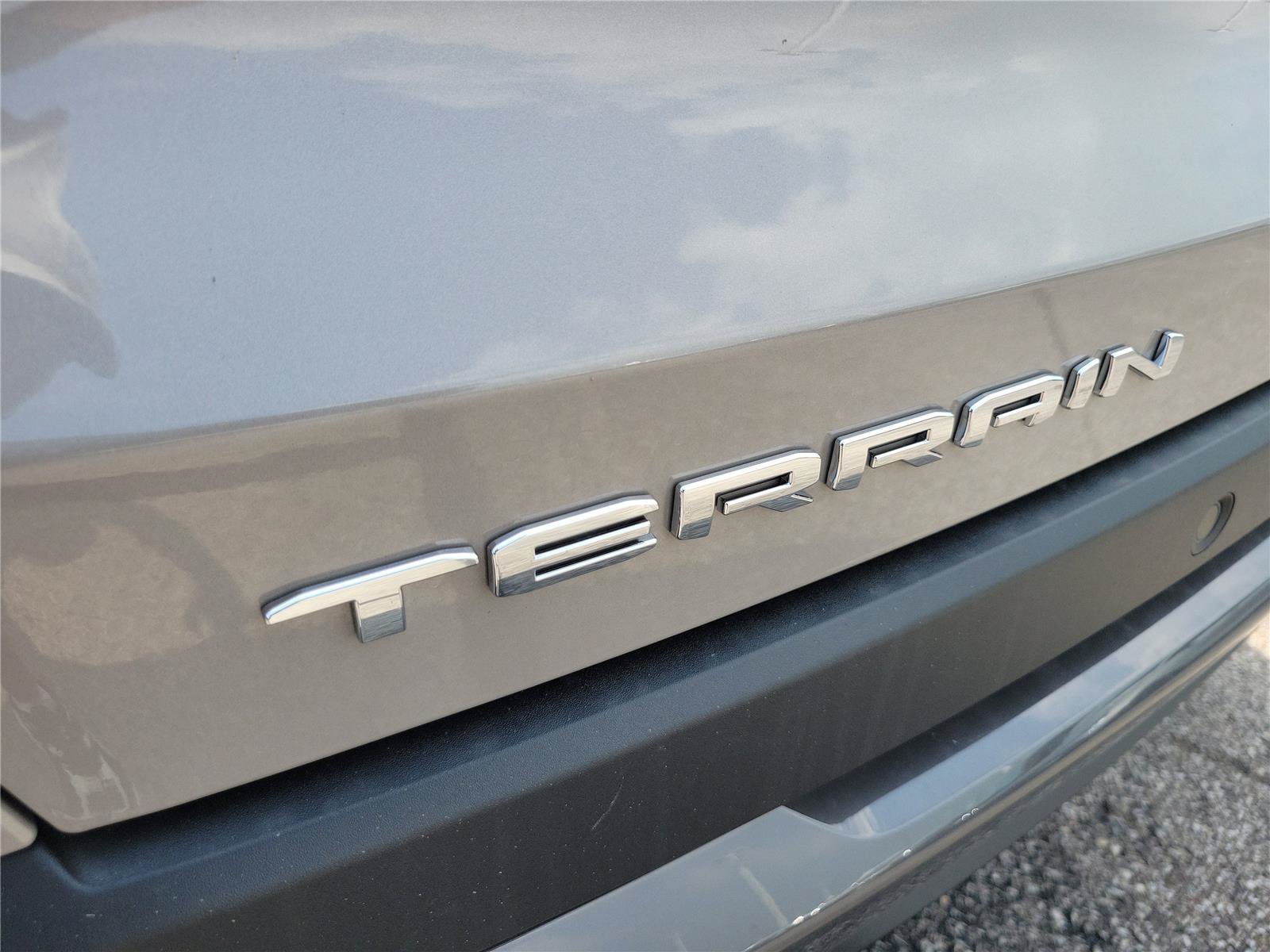 New 2027 GMC Terrain Elevation w/ Elevation Premium Package FWD image 35