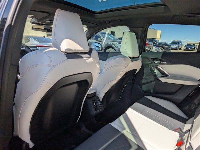 Used 2025 BMW X2 xDrive28i w/ Technology Package image 12