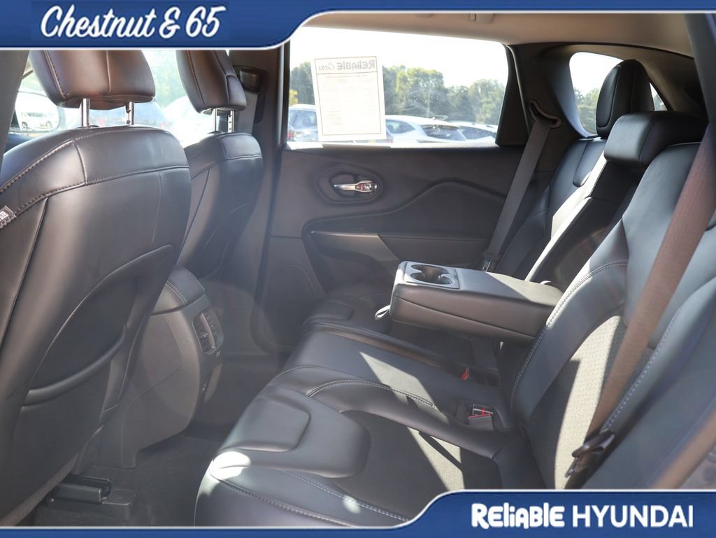 Used 2021 Jeep Cherokee Latitude Plus FWD image 17