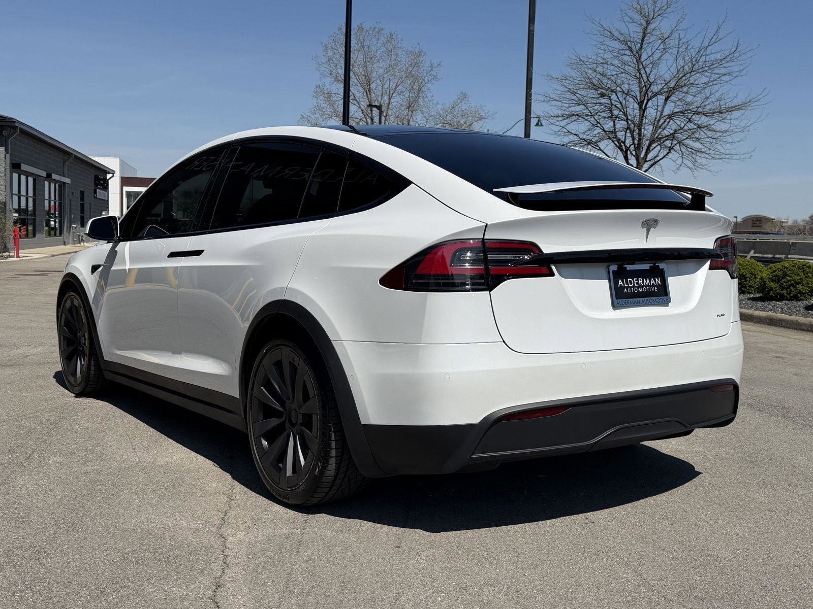 Used 2022 Tesla Model X Plaid image 43