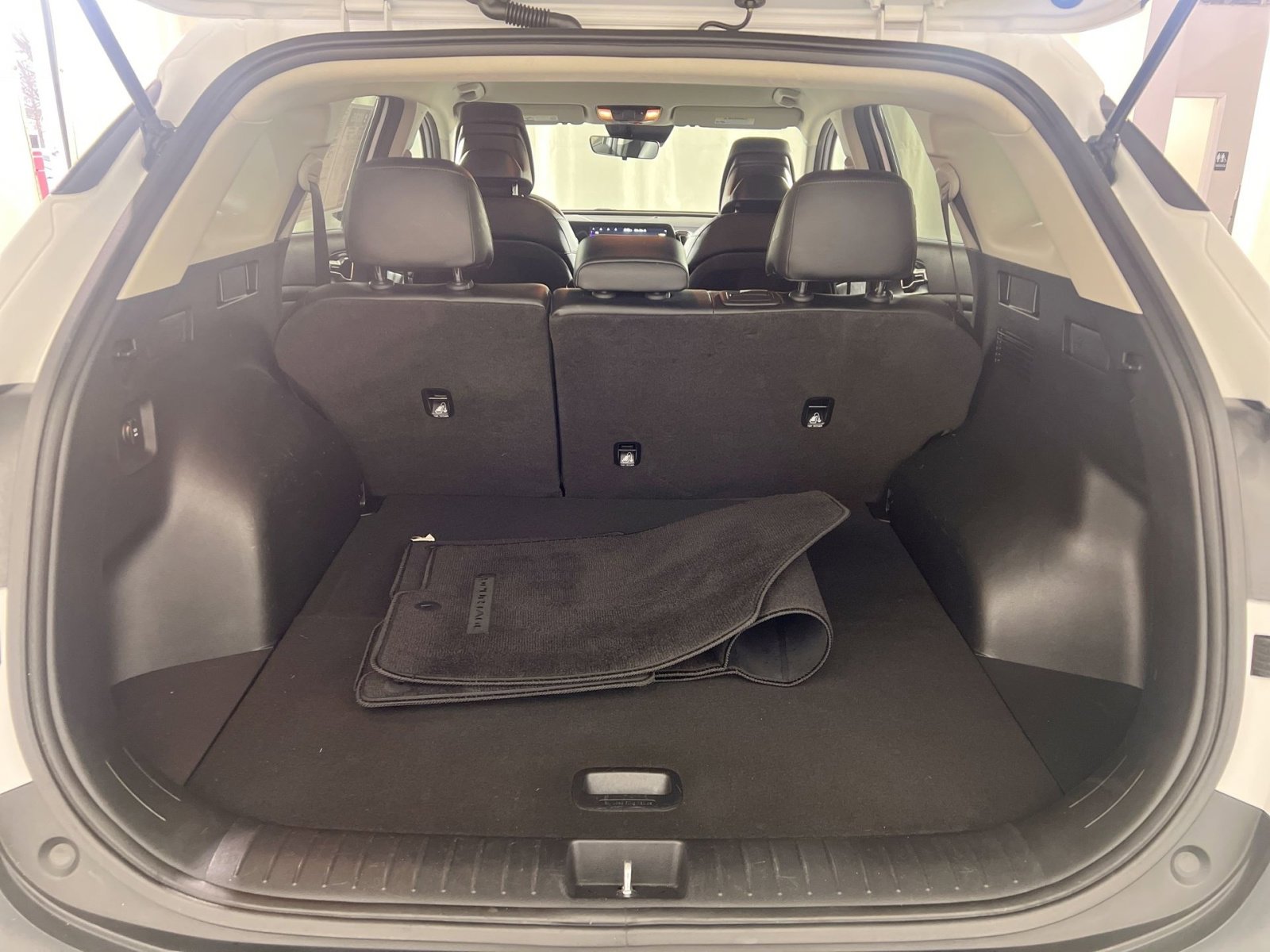 Used 2023 Kia Sportage EX image 26