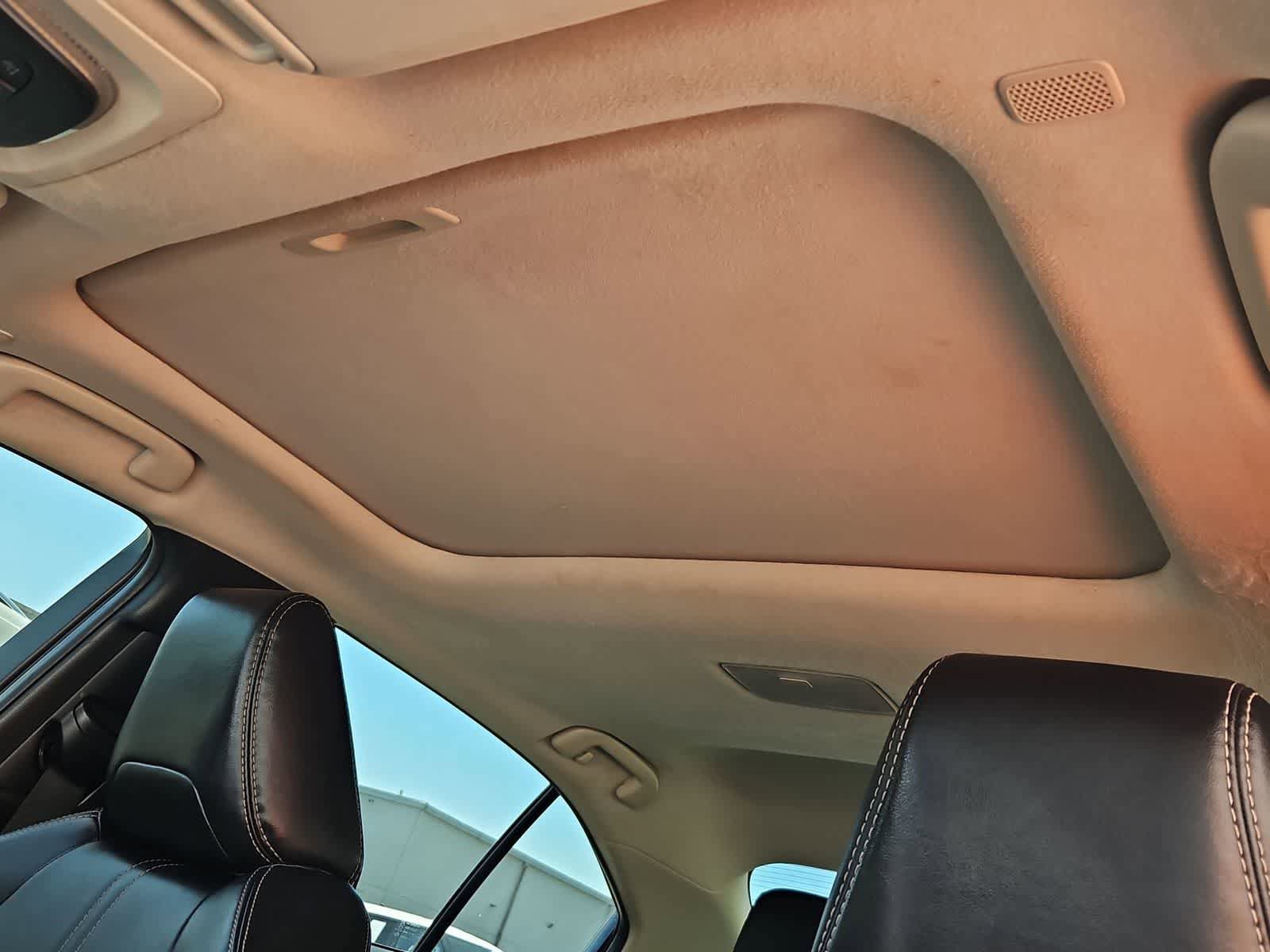 Used 2024 Toyota Corolla XLE FWD image 19