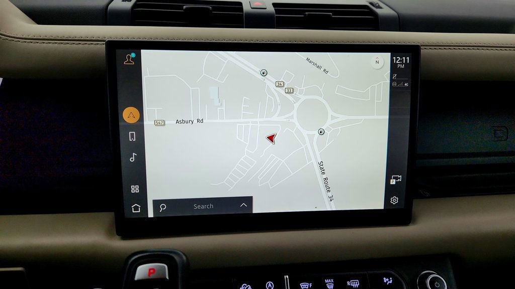 Used 2022 Land Rover Defender 110 X-Dynamic HSE image 18