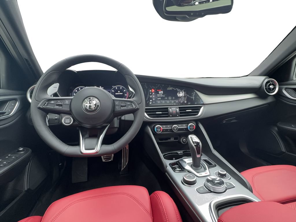 New 2025 Alfa Romeo Giulia RWD image 40