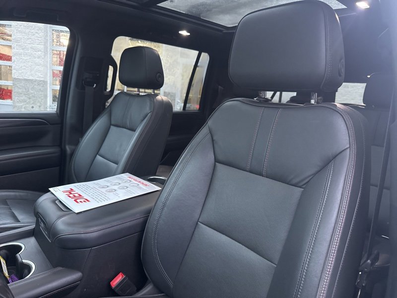 Used 2021 Chevrolet Suburban RST w/ Luxury Package image 22