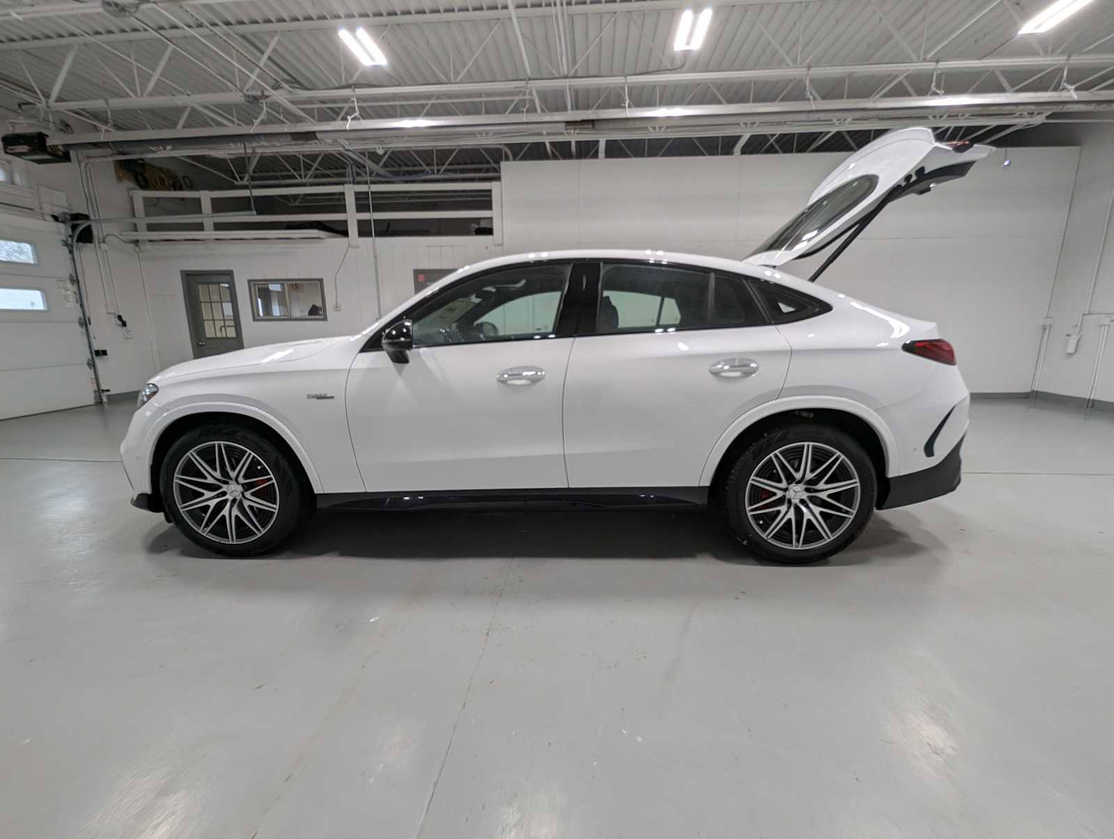 New 2026 Mercedes-Benz GLC 43 AMG 4MATIC Coupe image 10