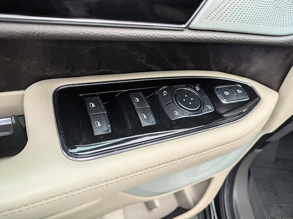 Used 2022 Lincoln Navigator Reserve AWD/4WD image 15