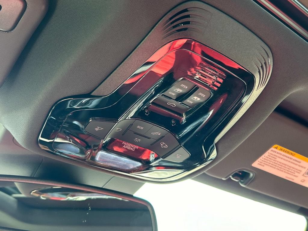 New 2025 Alfa Romeo Giulia AWD image 28