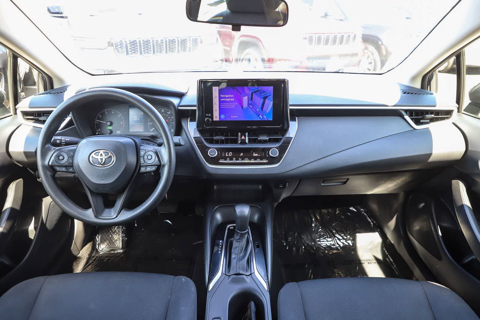 Used 2024 Toyota Corolla LE FWD image 11