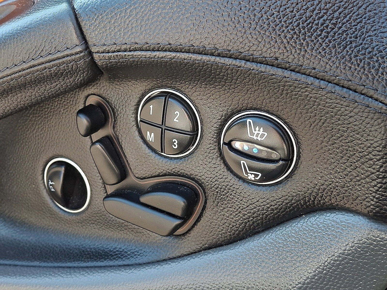 Used 2003 Mercedes-Benz SL 500 image 27