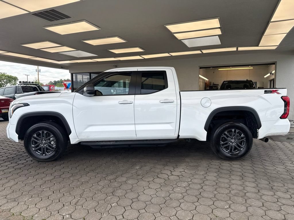Used 2025 Toyota Tundra SR5 w/ SX Package AWD/4WD image 9
