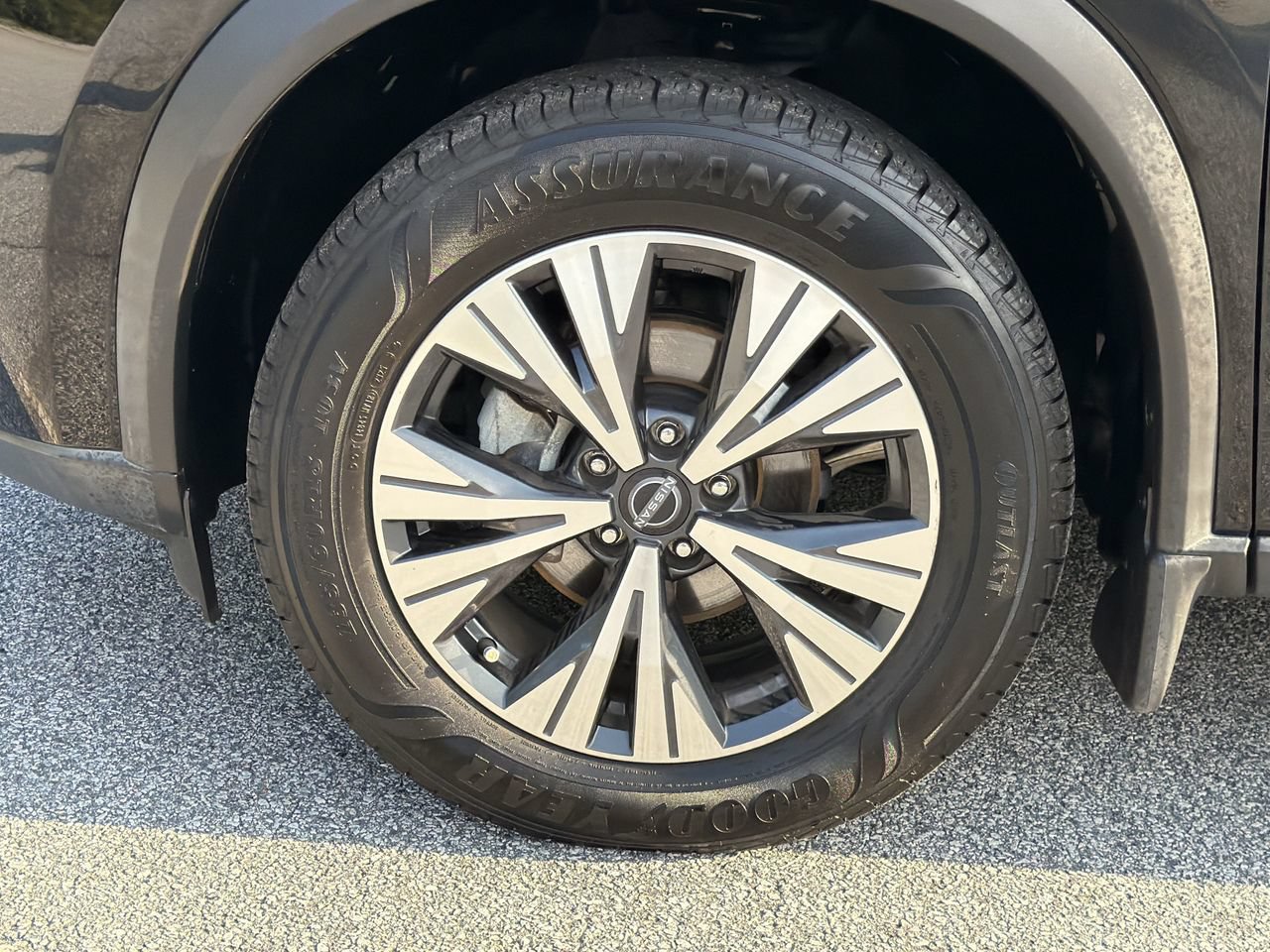 Certified 2023 Nissan Rogue SV FWD image 31