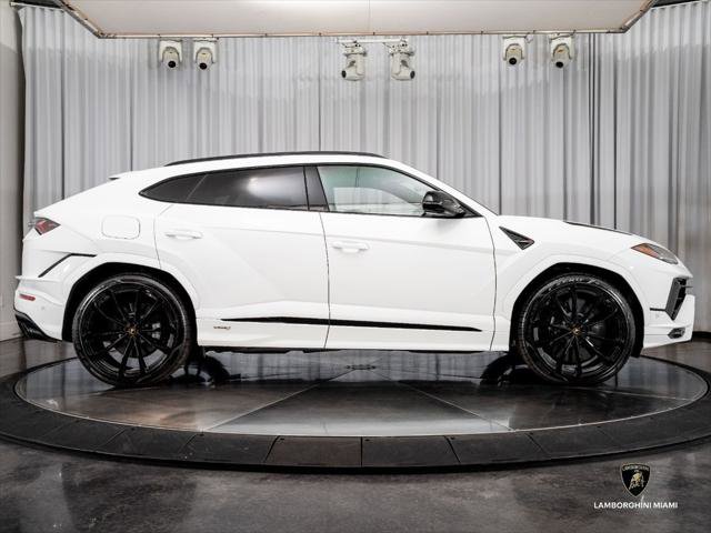 Used 2024 Lamborghini Urus S AWD/4WD image 7