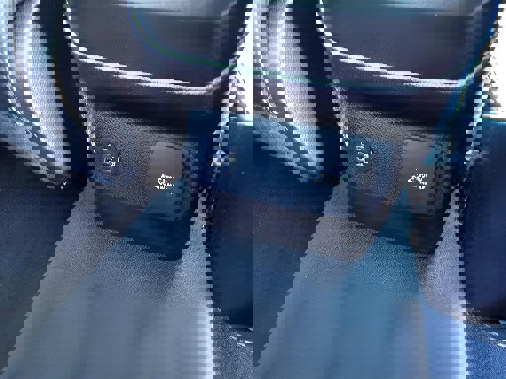 Used 2024 Ford Ranger Lariat w/ Trailer Tow Package image 11