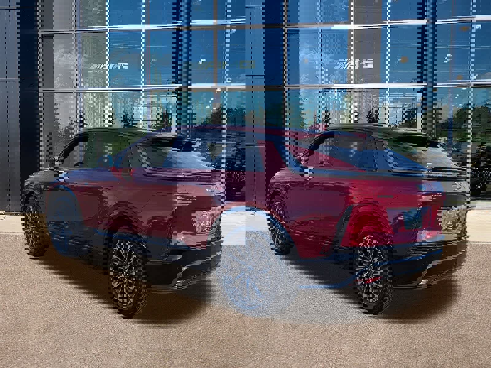 Used 2024 Cadillac Lyriq Sport image 7