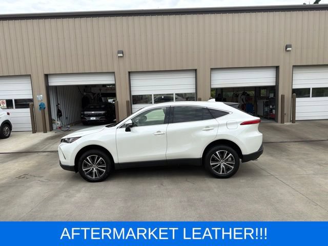 Used 2022 Toyota Venza LE AWD/4WD image 6