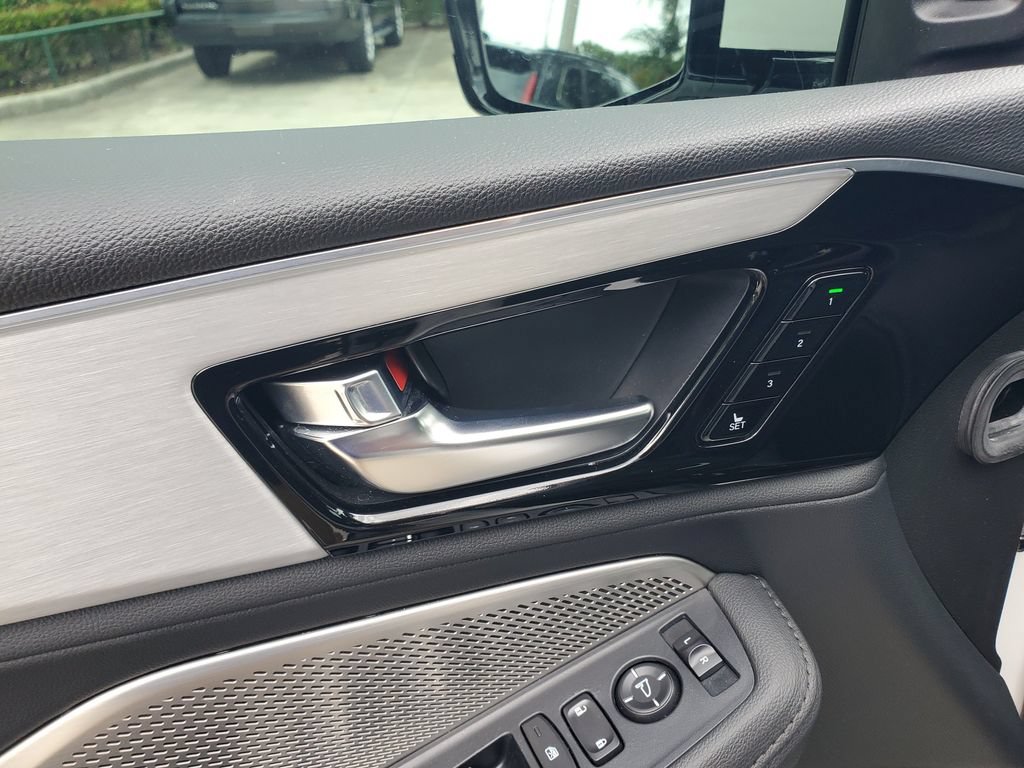 Used 2024 Acura MDX FWD image 23