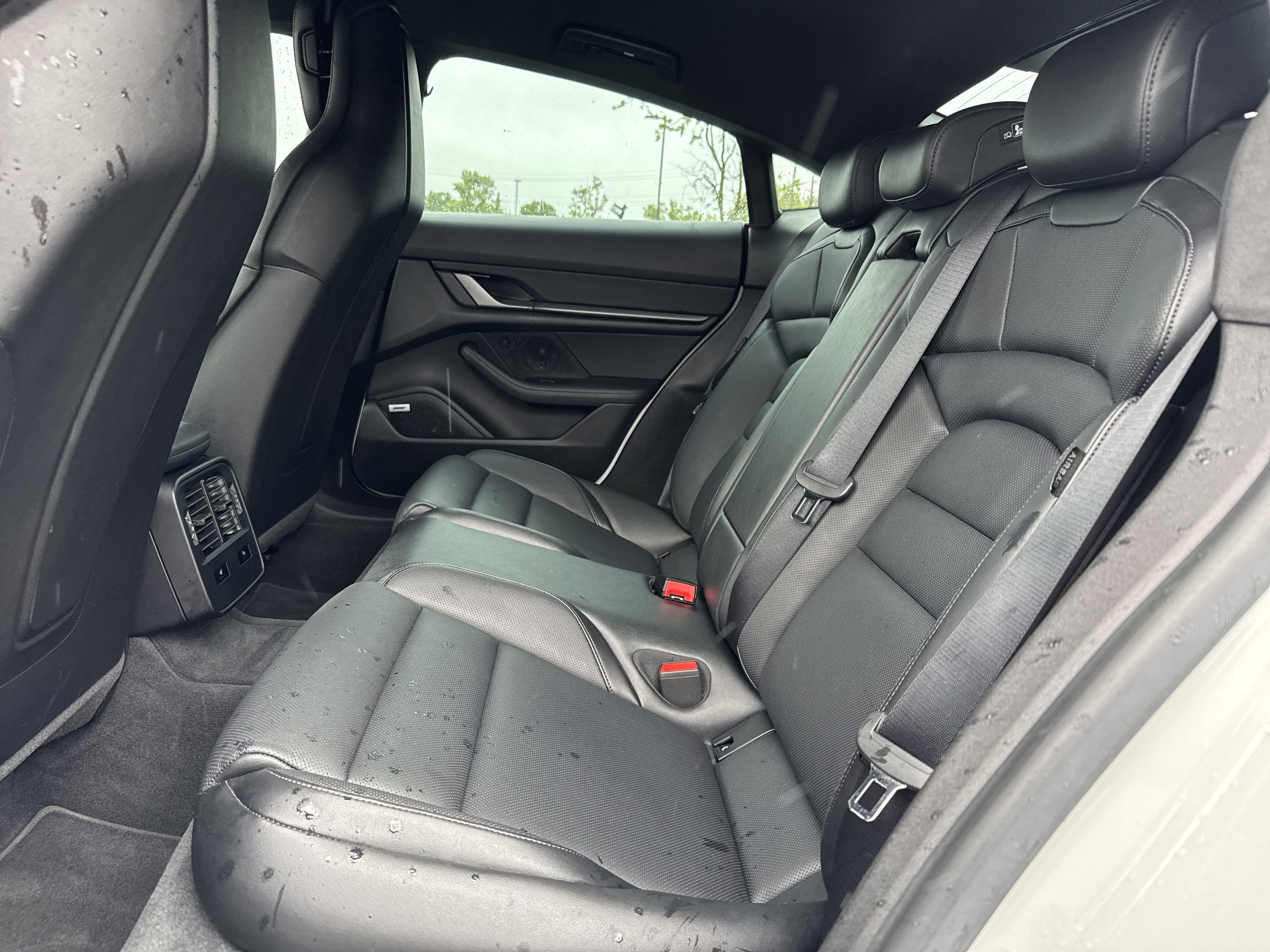 Used 2022 Porsche Taycan RWD image 30