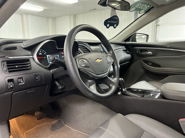 Certified 2019 Chevrolet Impala LS FWD image 10