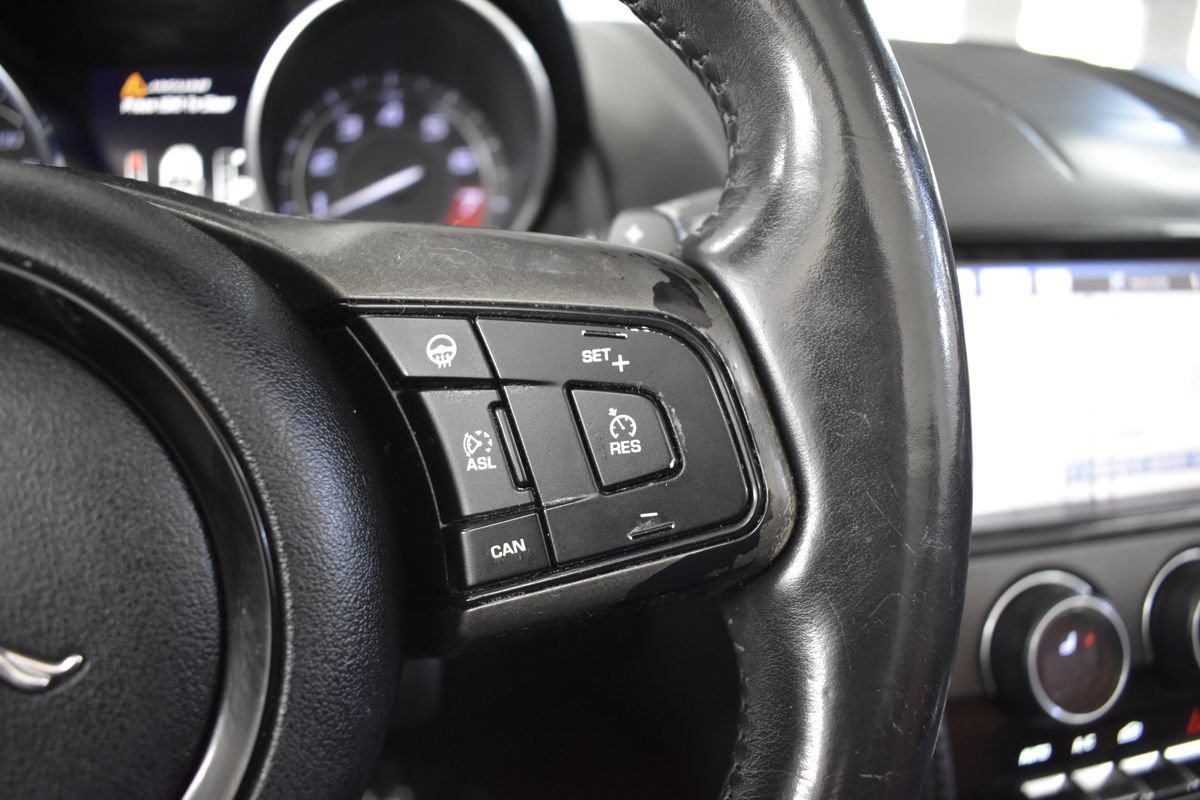 Used 2014 Jaguar F-TYPE image 18